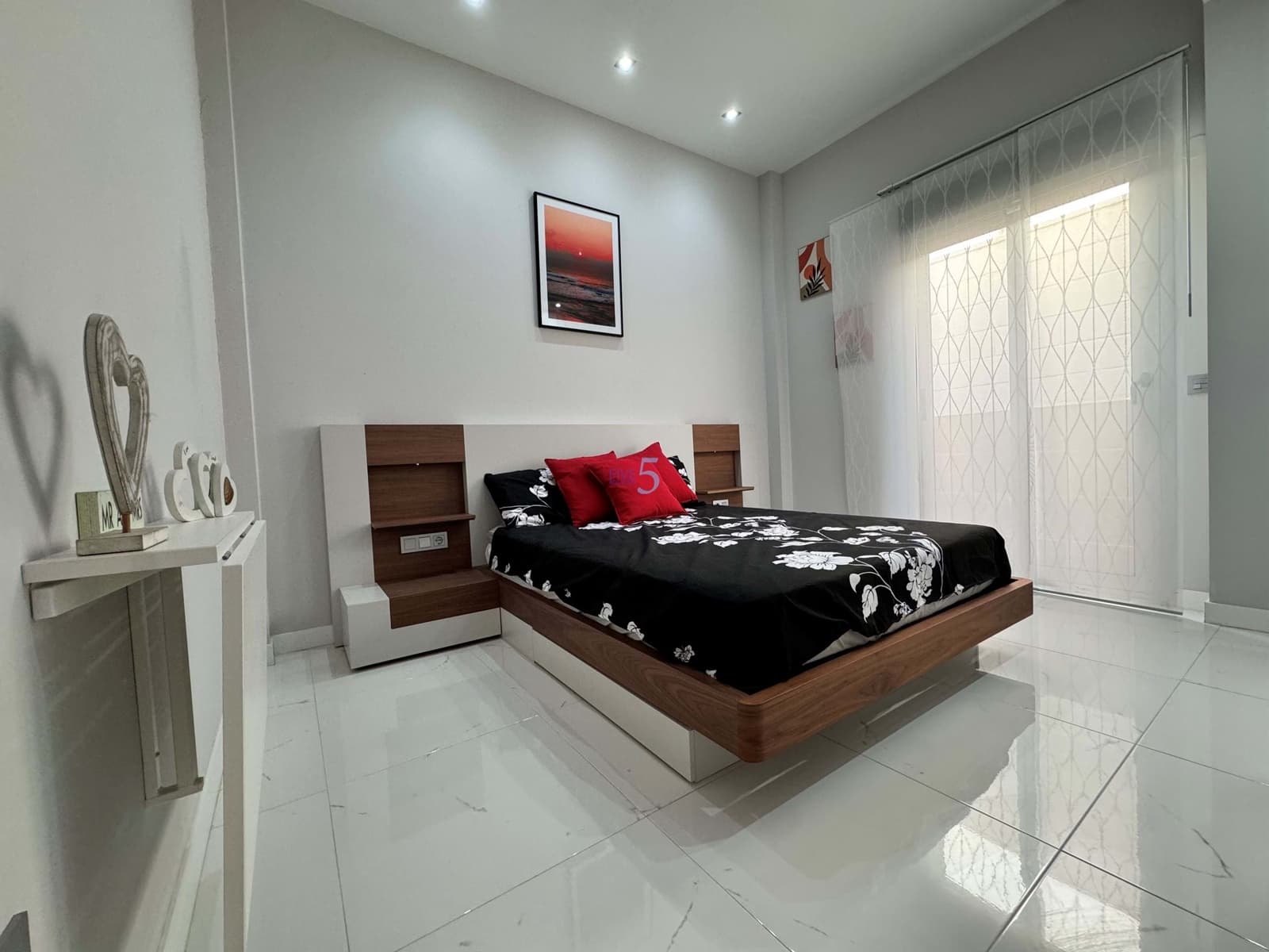 3 bedroom Villa for sale in Villamartin with pool - € 395,000 (Ref: 8515046)