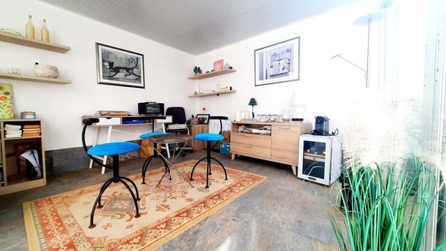 3 makuuhuone Huvila myytävänä paikassa Pilar de la Horadada mukana uima-altaan 
autotalli - 450 000 € (Ref: 8534463)