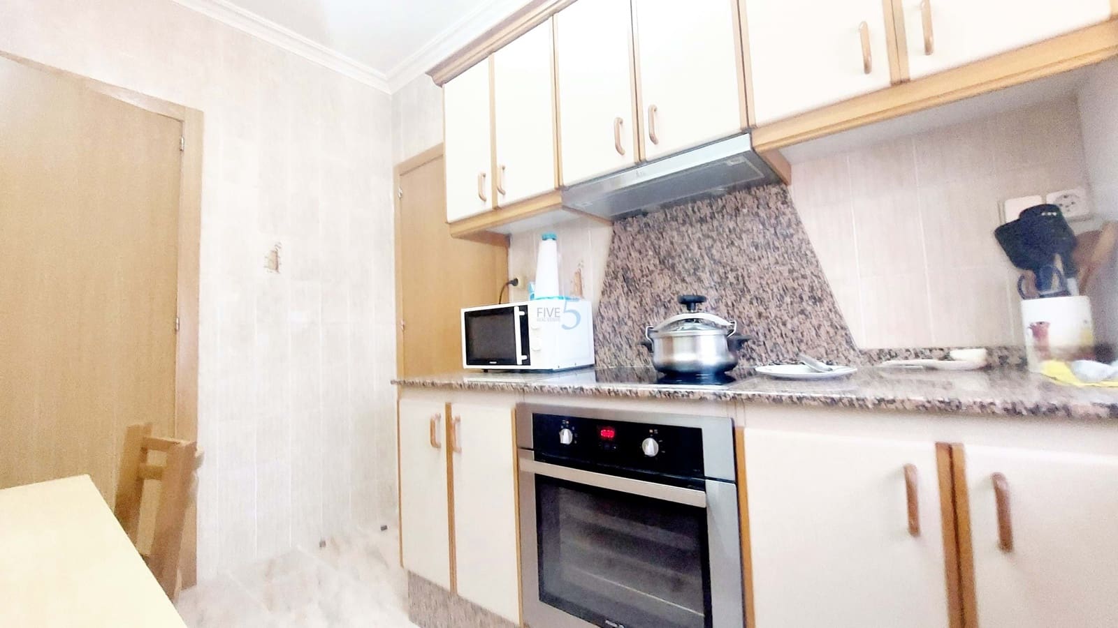 4 sypialnia Willa na sprzedaż w Roda z garażem - 530 000 € (Ref: 8539137)