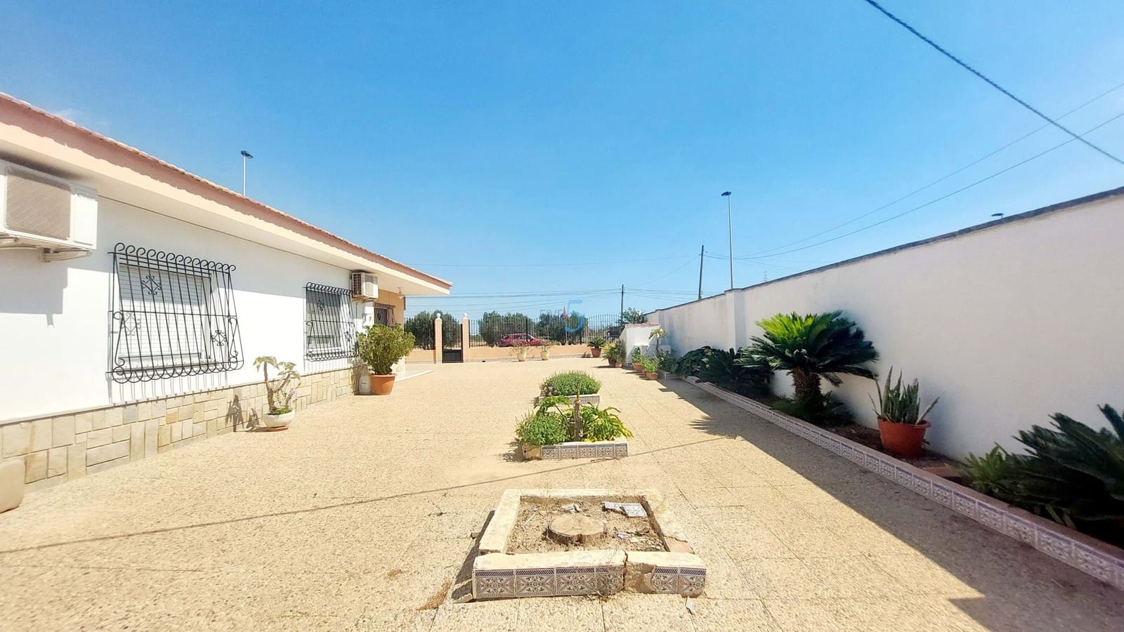 4 sypialnia Willa na sprzedaż w Roda z garażem - 530 000 € (Ref: 8539137)