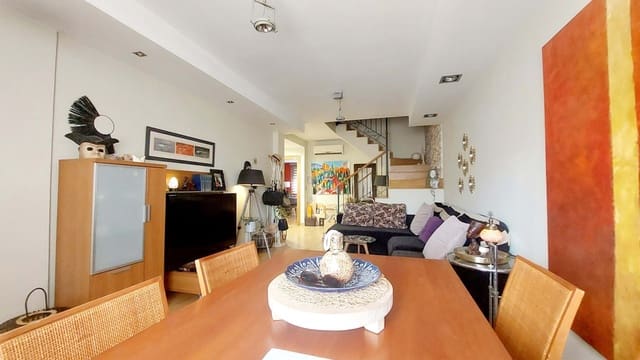 3 soverom Hus til salgs i Los Alcázares med garasje - € 240 000 (Ref: 8548356)