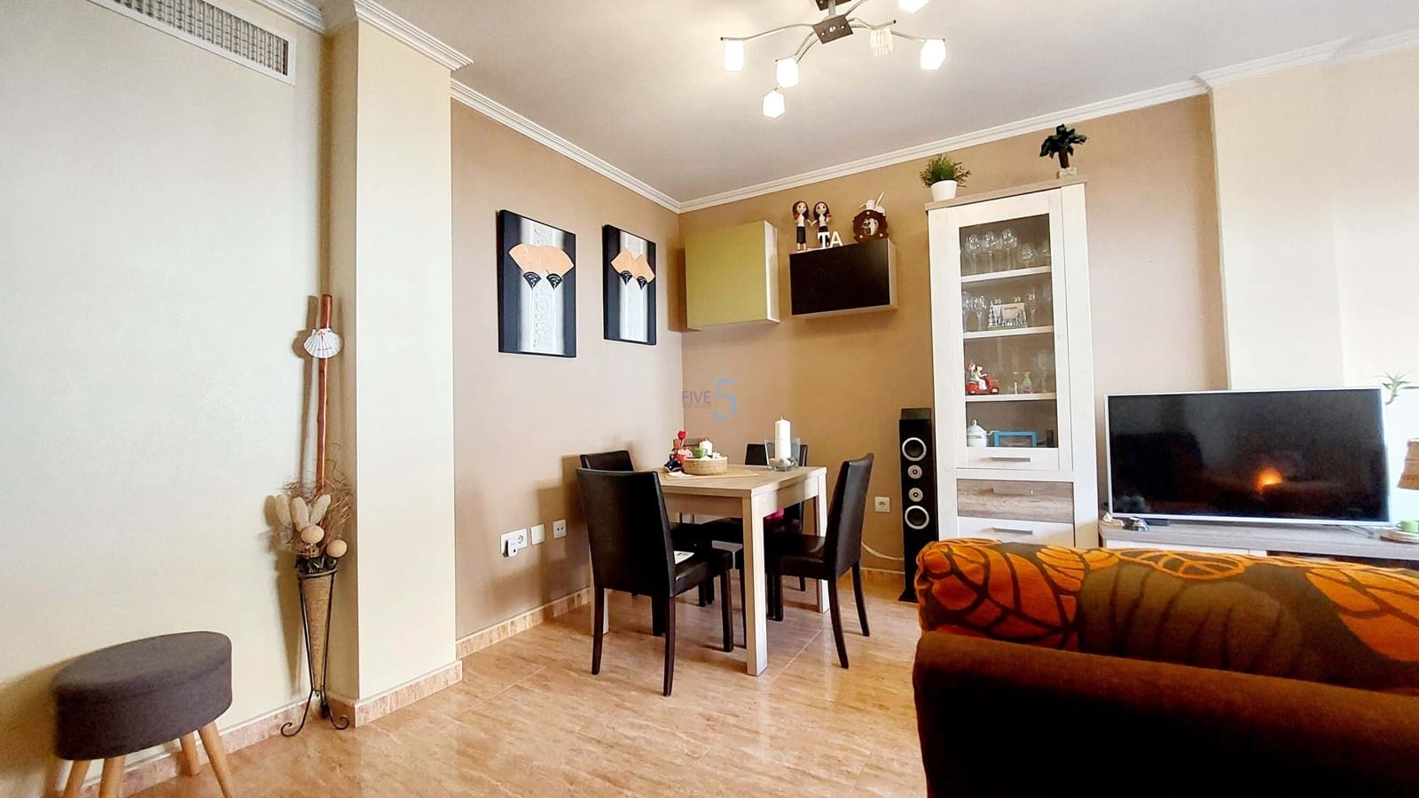 4 sypialnia Dom na sprzedaż w Los Alcazares z garażem - 272 000 € (Ref: 8553696)