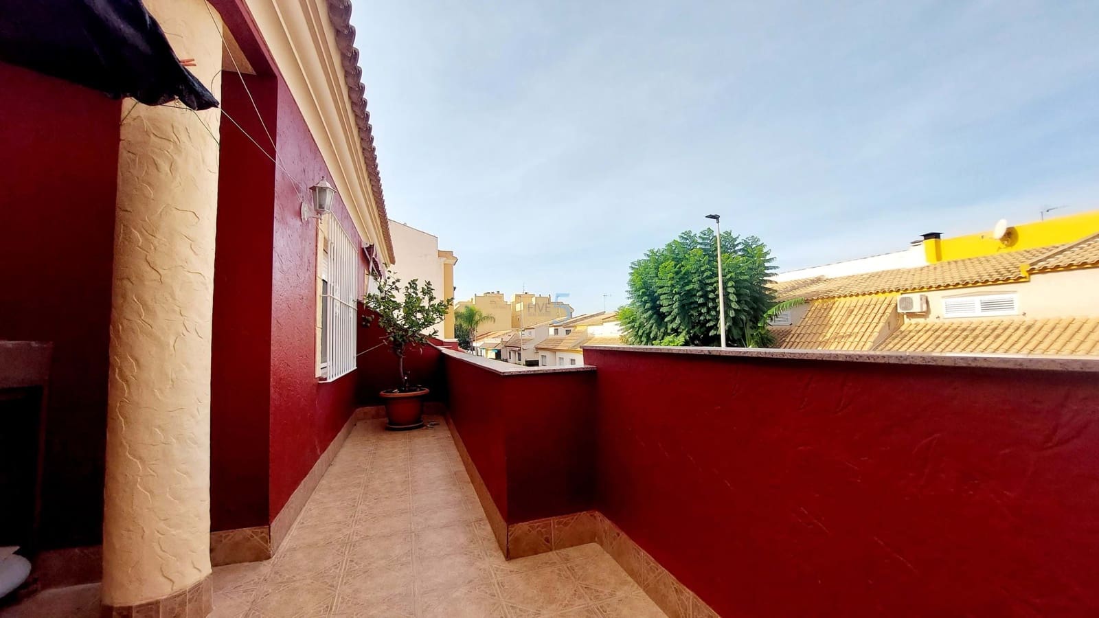 4 sypialnia Dom na sprzedaż w Los Alcazares z garażem - 272 000 € (Ref: 8553696)