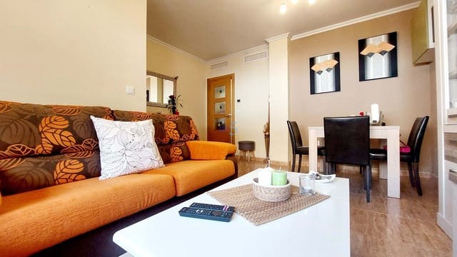 4 bedroom Townhouse for sale in Los Alcázares with garage - € 272,000 (Ref: 8553696)