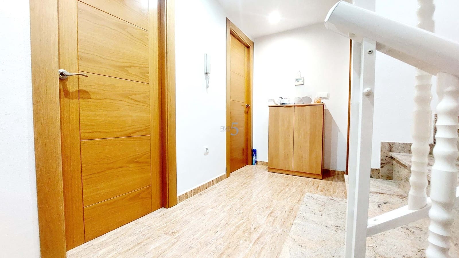 4 sypialnia Dom na sprzedaż w Los Alcazares z garażem - 272 000 € (Ref: 8553696)