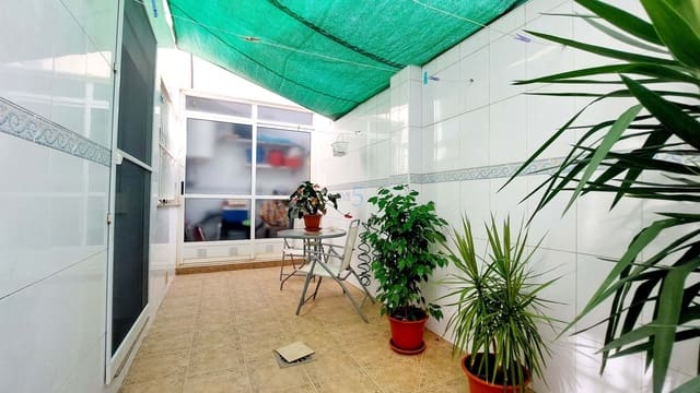 4 bedroom Townhouse for sale in Los Alcázares with garage - € 272,000 (Ref: 8553696)