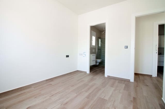 2 chambre Villa/Maison à vendre à Ciudad Quesada, Rojales avec piscine garage - 295 000 € (Ref: 8553711)