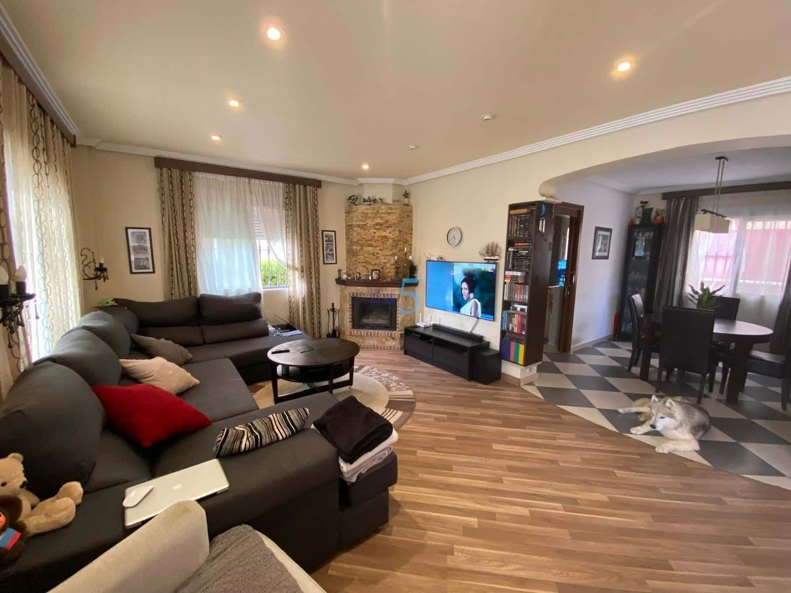 3 bedroom Villa for sale in Los Altos with pool garage - € 345,000 (Ref: 8559148)