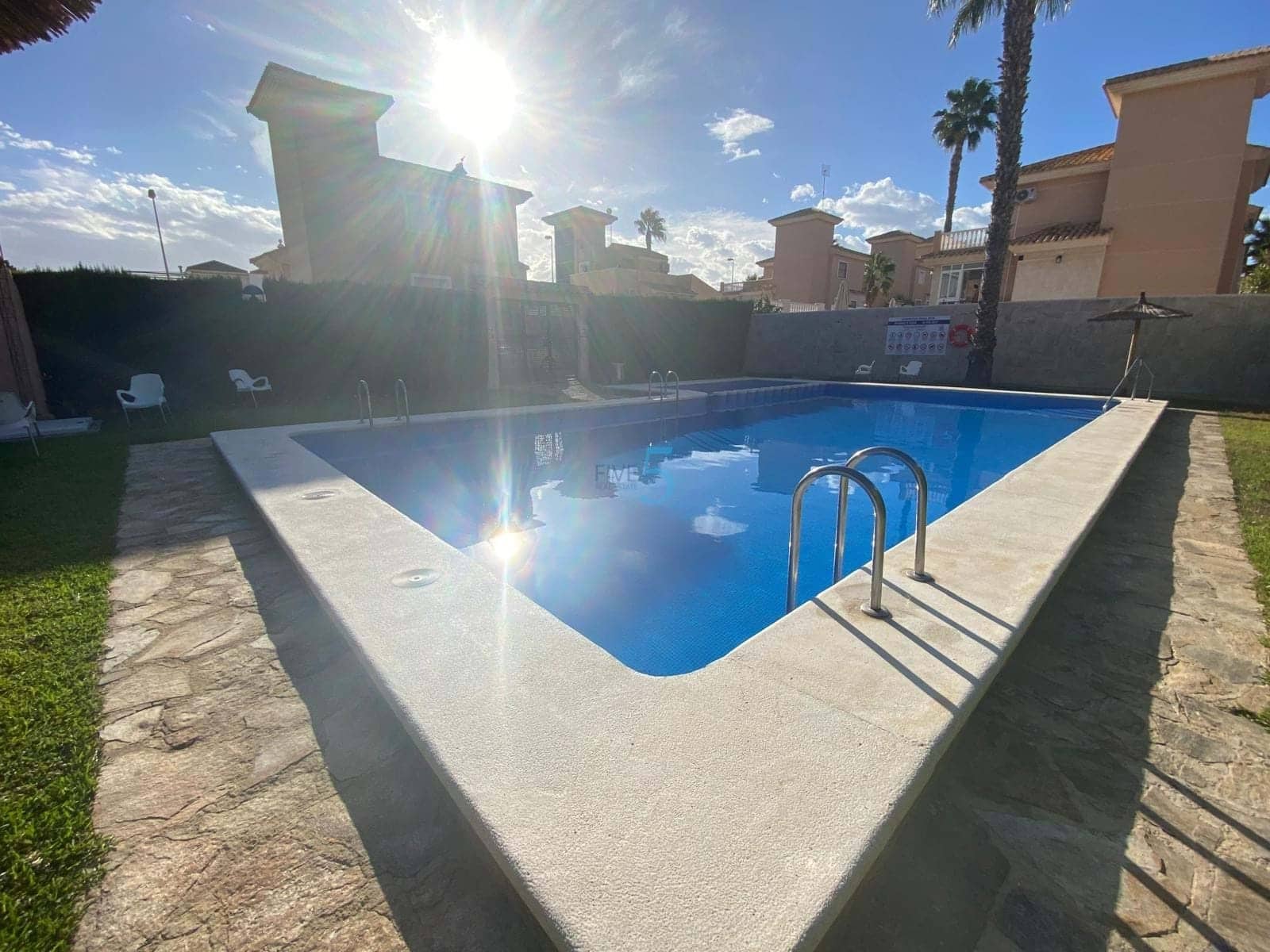 3 bedroom Villa for sale in Los Altos with pool garage - € 345,000 (Ref: 8559148)