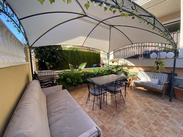 Chalet de 3 habitaciones en Los Altos en venta con piscina garaje - 345.000 € (Ref: 8559148)