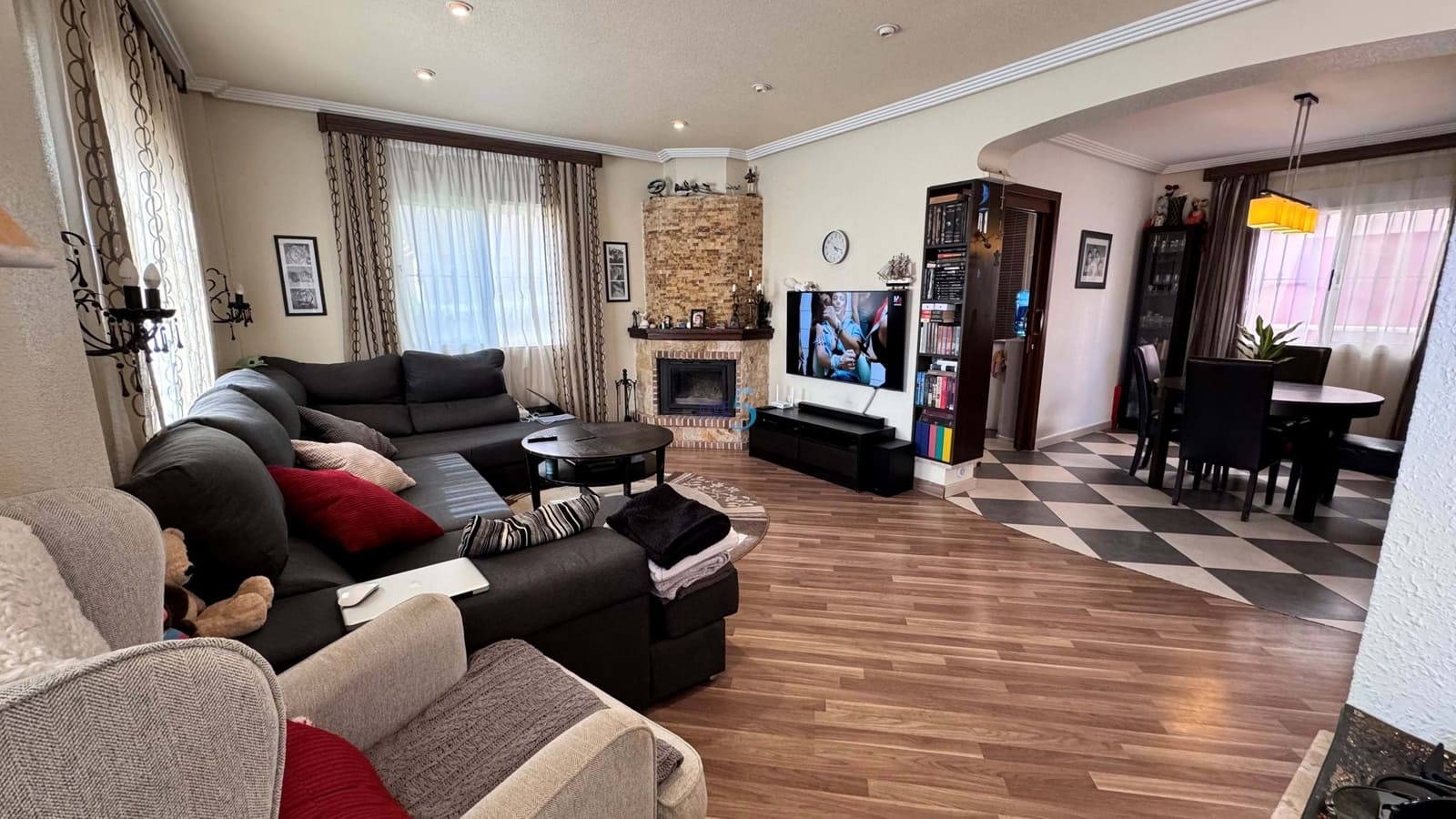 3 bedroom Villa for sale in Los Altos with pool garage - € 345,000 (Ref: 8559148)