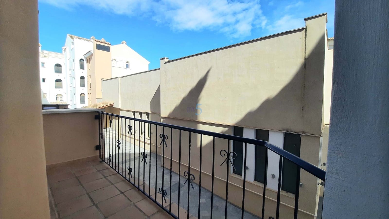 2 slaapkamer Appartement te koop in La Torre Golf Resort met zwembad garage - € 145.000 (Ref: 8562123)