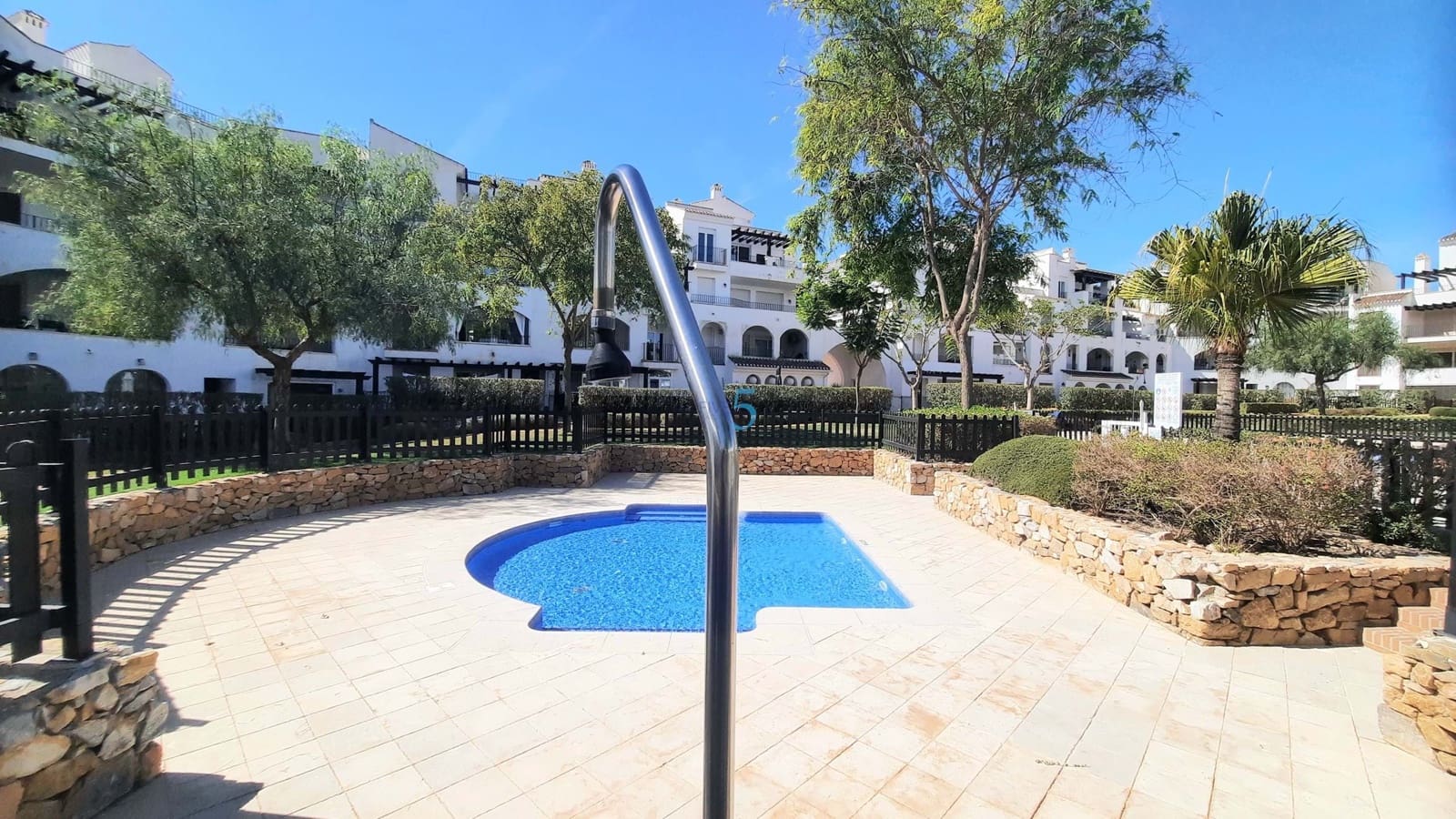 2 slaapkamer Appartement te koop in La Torre Golf Resort met zwembad garage - € 145.000 (Ref: 8562123)
