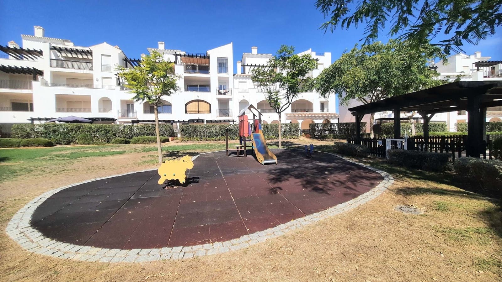 2 slaapkamer Appartement te koop in La Torre Golf Resort met zwembad garage - € 145.000 (Ref: 8562123)