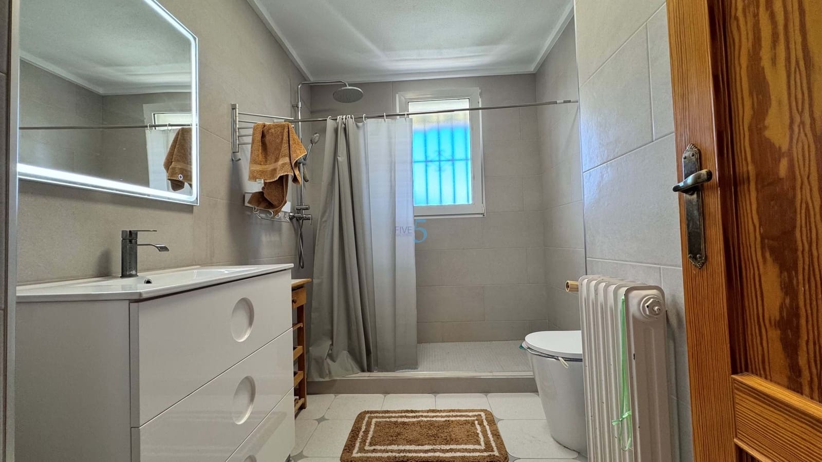 Chalet de 7 habitaciones en San Miguel de Salinas en venta con piscina garaje - 1.499.000 € (Ref: 8562124)