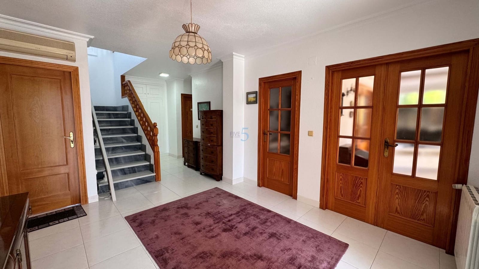 Chalet de 7 habitaciones en San Miguel de Salinas en venta con piscina garaje - 1.499.000 € (Ref: 8562124)