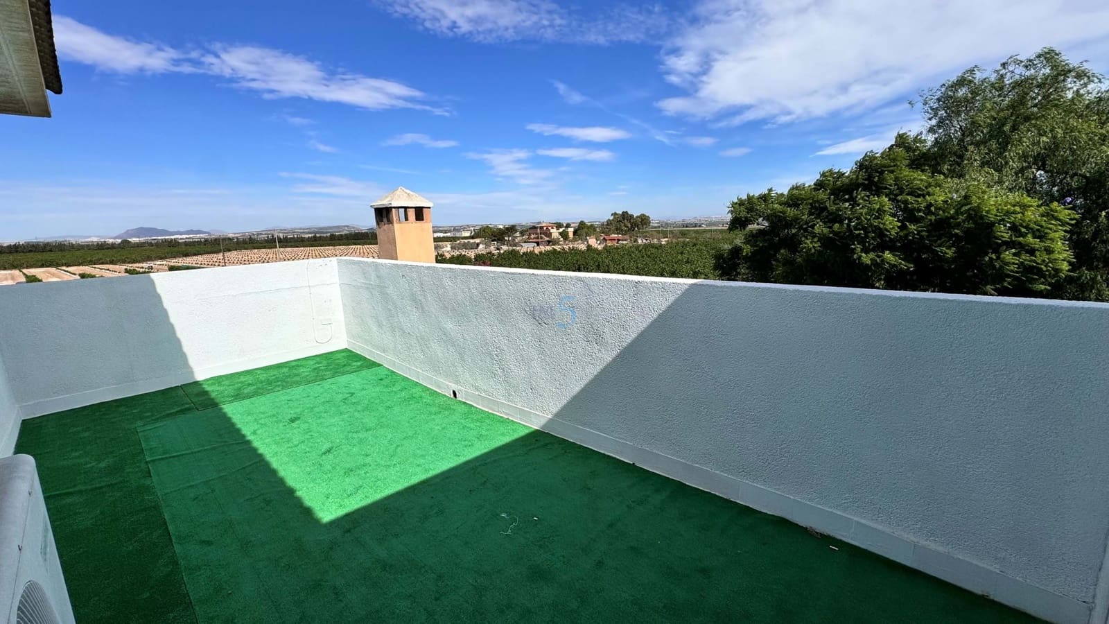 Chalet de 7 habitaciones en San Miguel de Salinas en venta con piscina garaje - 1.499.000 € (Ref: 8562124)