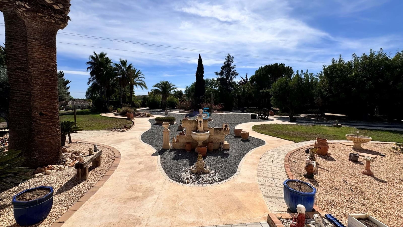 Chalet de 7 habitaciones en San Miguel de Salinas en venta con piscina garaje - 1.499.000 € (Ref: 8562124)