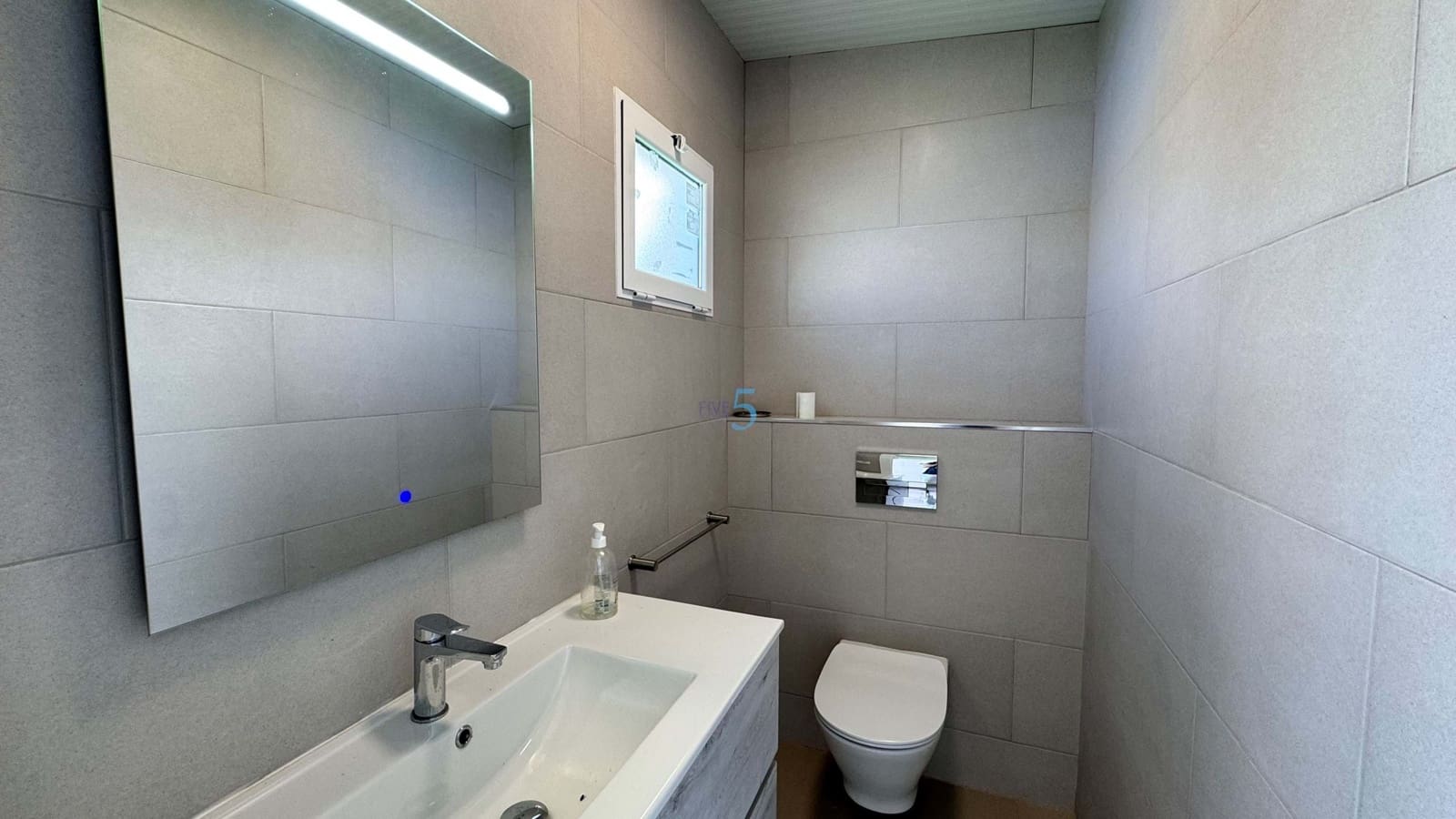 Chalet de 7 habitaciones en San Miguel de Salinas en venta con piscina garaje - 1.499.000 € (Ref: 8562124)