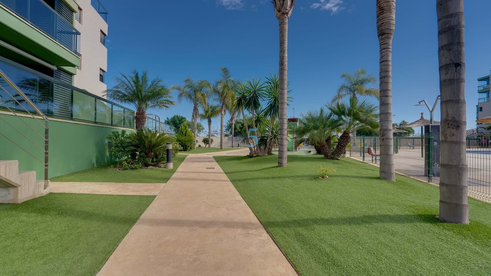 2 bedroom Apartment for sale in Torre de la Horadada with pool garage - € 325,000 (Ref: 8567365)