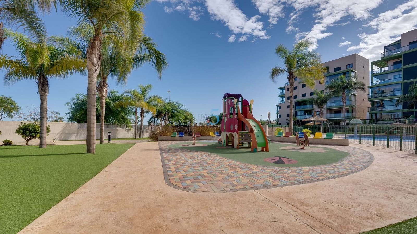 2 bedroom Apartment for sale in Torre de la Horadada with pool garage - € 325,000 (Ref: 8567365)