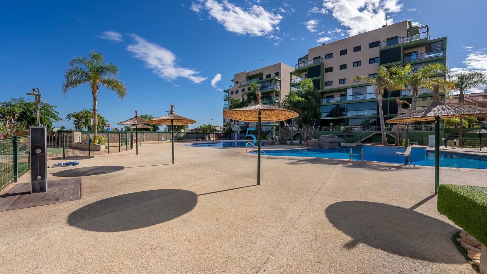 2 bedroom Apartment for sale in Torre de la Horadada with pool garage - € 325,000 (Ref: 8567365)