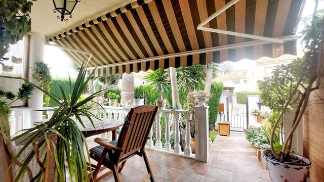 Pareado de 4 habitaciones en San Javier en venta con piscina garaje - 382.200 € (Ref: 8576967)