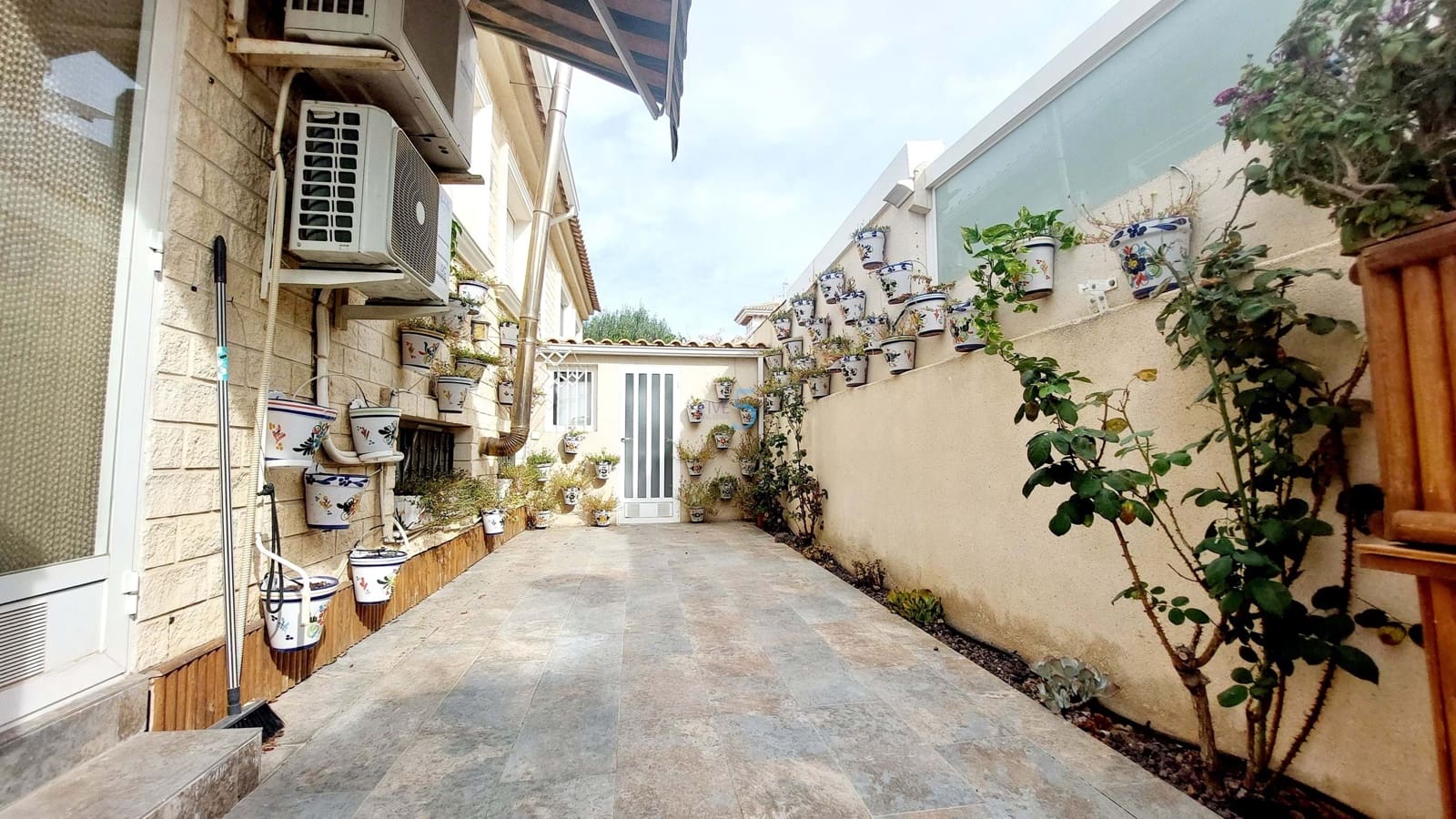 4 soveværelse Semi-Rækkehus til salg i San Javier med swimmingpool garage - € 382.200 (Ref: 8576967)