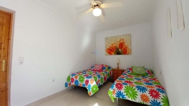 3 chambre Villa/Maison à vendre à Torrevieja avec piscine garage - 329 950 € (Ref: 8585565)