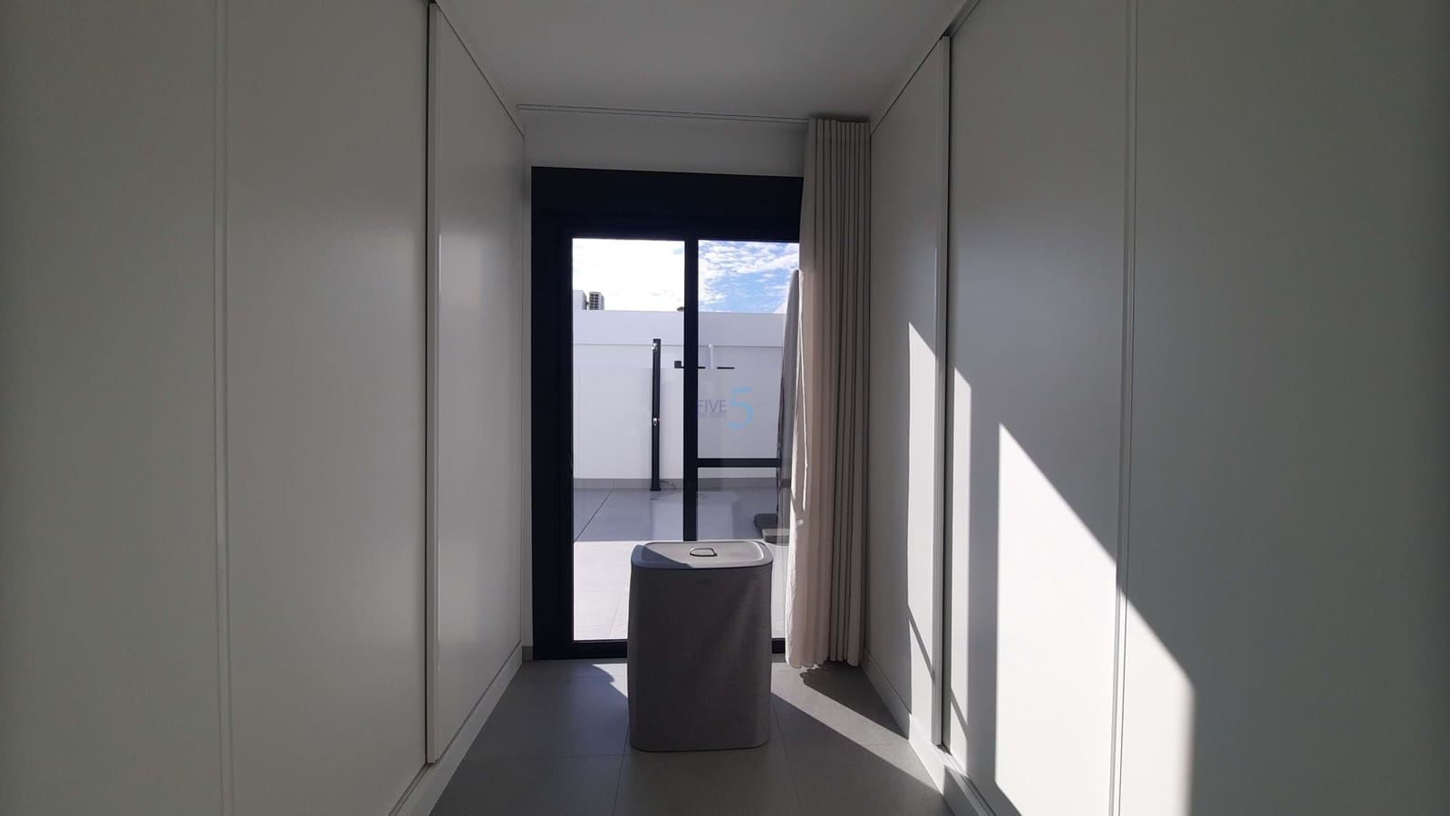 3 soveværelse Semi-Rækkehus til salg i Roldan med swimmingpool garage - € 319.950 (Ref: 8607737)