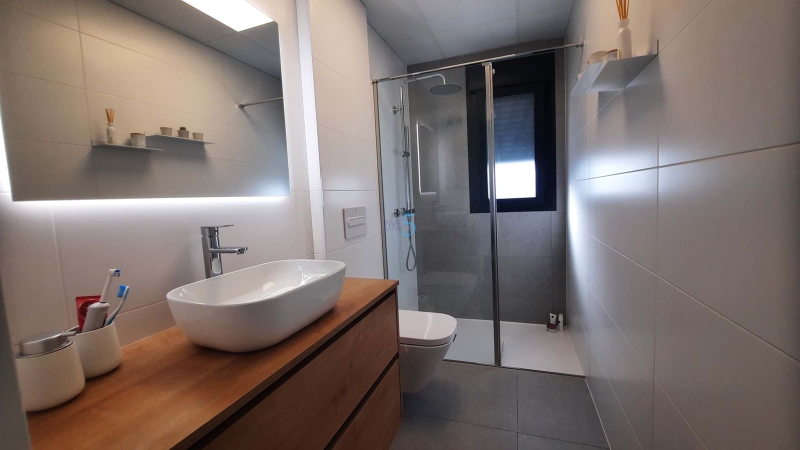 3 soveværelse Semi-Rækkehus til salg i Roldan med swimmingpool garage - € 319.950 (Ref: 8607737)