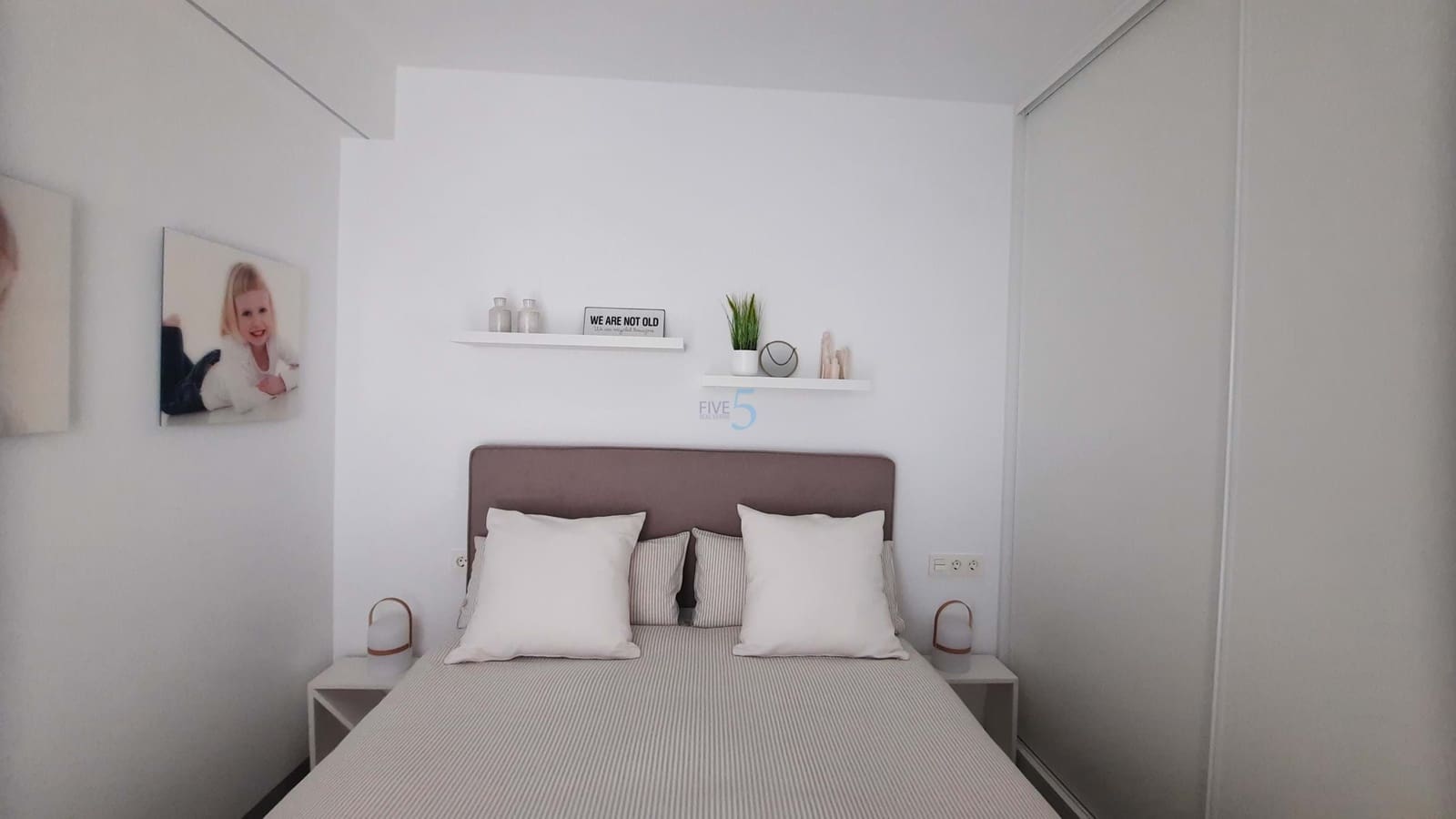 3 soveværelse Semi-Rækkehus til salg i Roldan med swimmingpool garage - € 319.950 (Ref: 8607737)