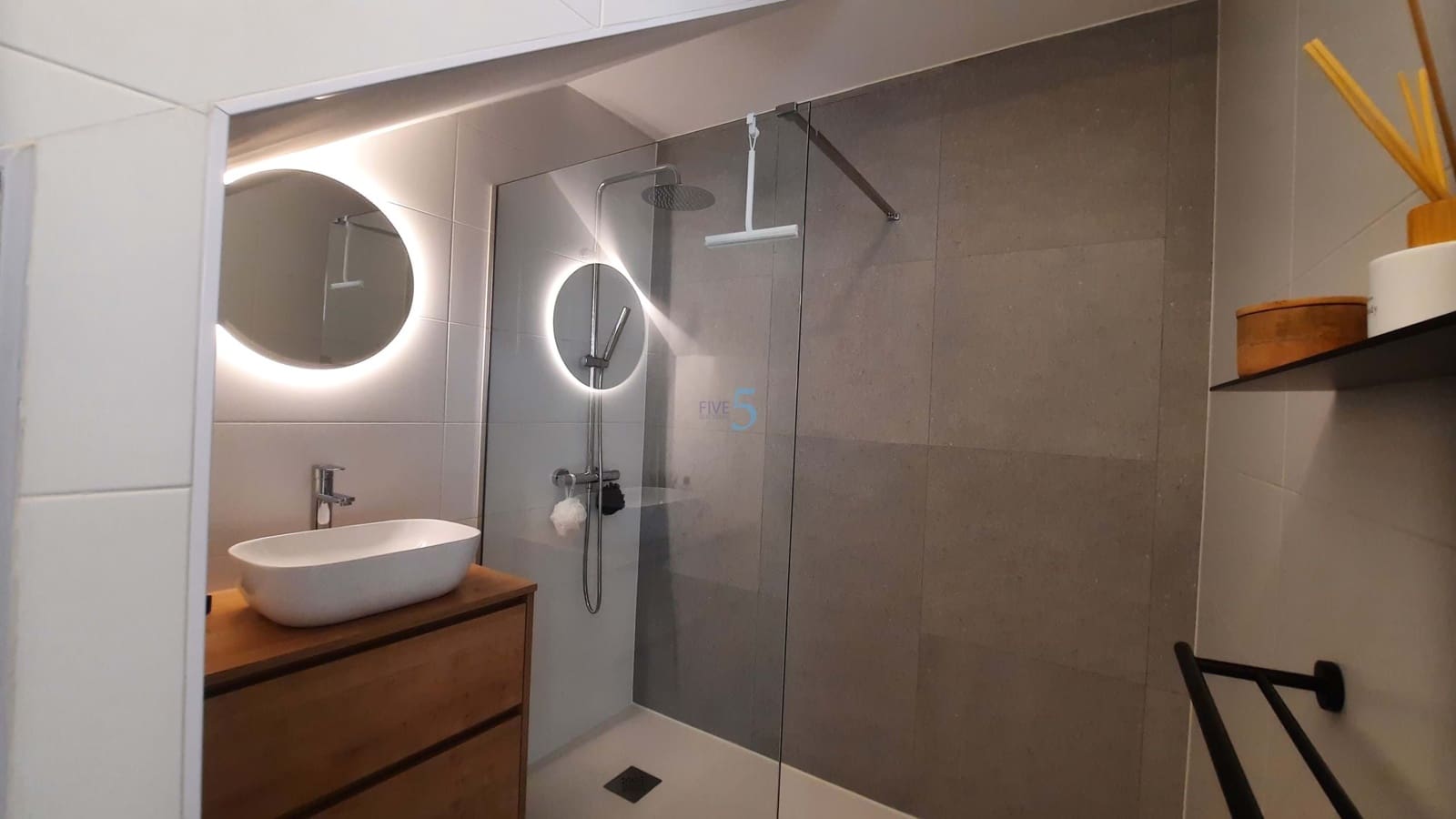 3 soveværelse Semi-Rækkehus til salg i Roldan med swimmingpool garage - € 319.950 (Ref: 8607737)