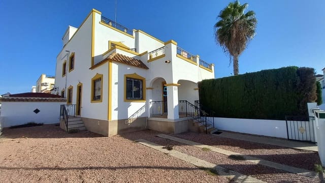 3 bedroom Townhouse for sale in Vistabella, Orihuela with pool garage - € 170,000 (Ref: 8614176)