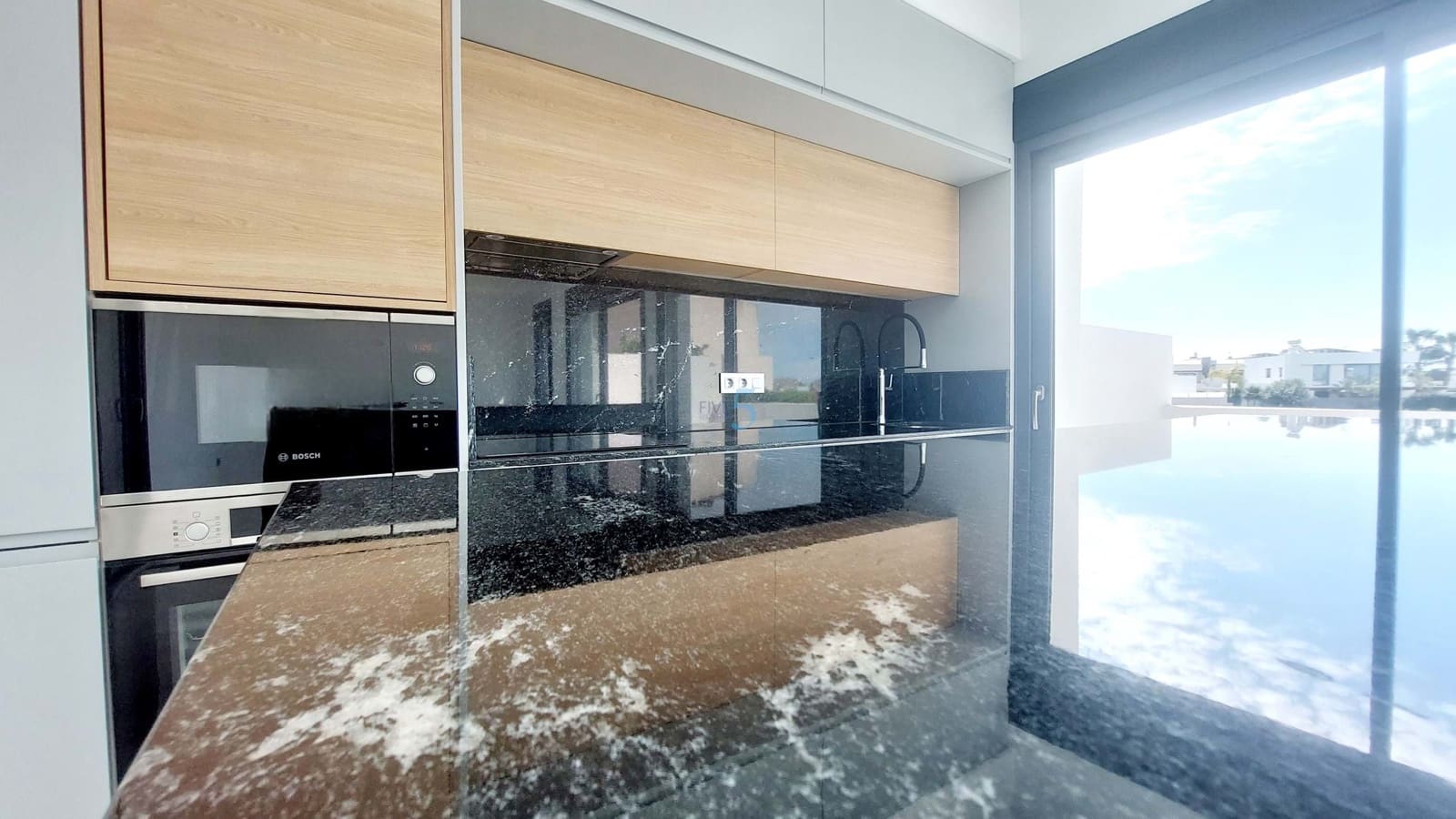 3 makuuhuone Huvila myytävänä paikassa Lo Pagan mukana uima-altaan 
autotalli - 425 000 € (Ref: 8644052)