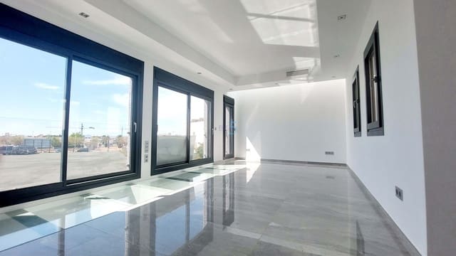 3 makuuhuone Huvila myytävänä paikassa Lo Pagan, San Pedro del Pinatar mukana uima-altaan 
autotalli - 425 000 € (Ref: 8644052)