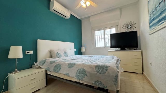 2 slaapkamer Villa te koop in San Miguel de Salinas - € 149.000 (Ref: 8644150)