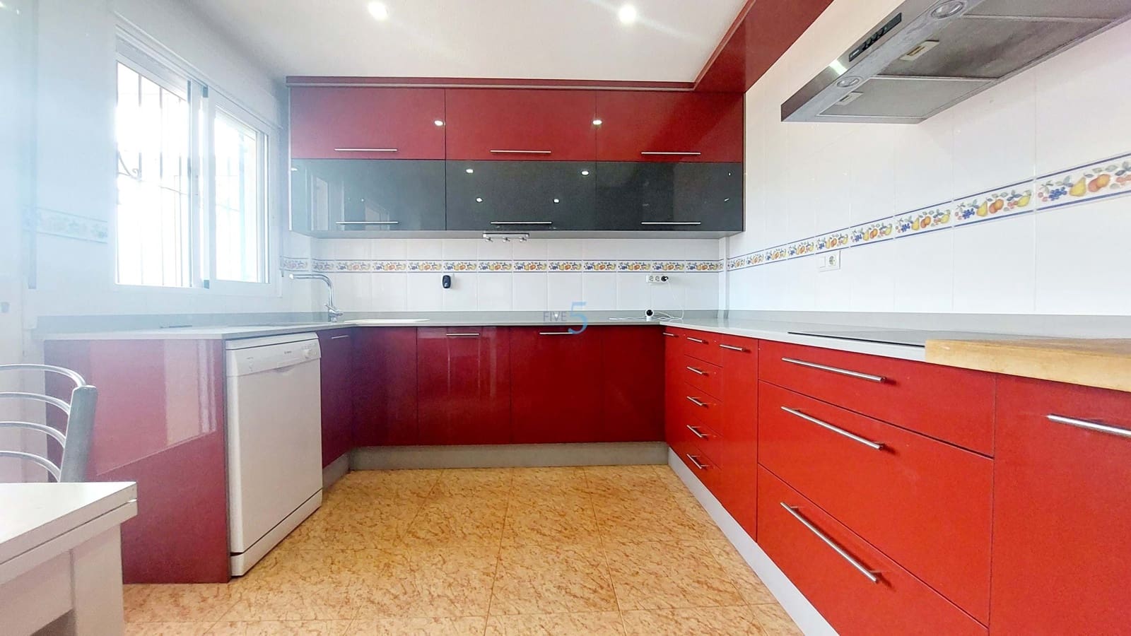 4 soverom Kjedet enebolig til salgs i Los Urrutias med garasje - € 229 000 (Ref: 8657913)