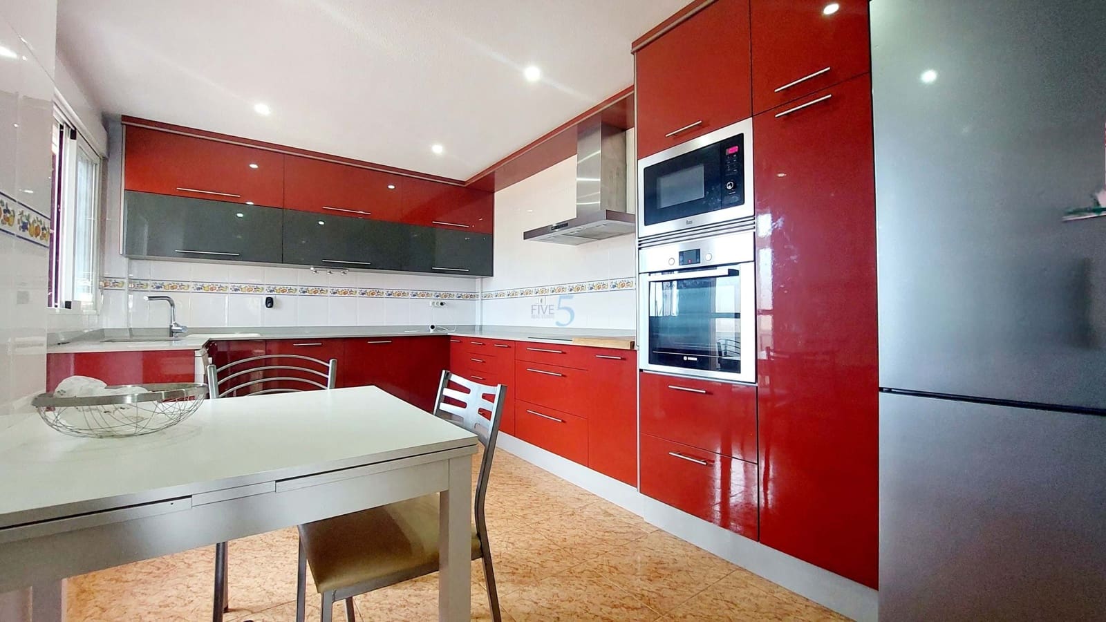 4 soverom Kjedet enebolig til salgs i Los Urrutias med garasje - € 229 000 (Ref: 8657913)