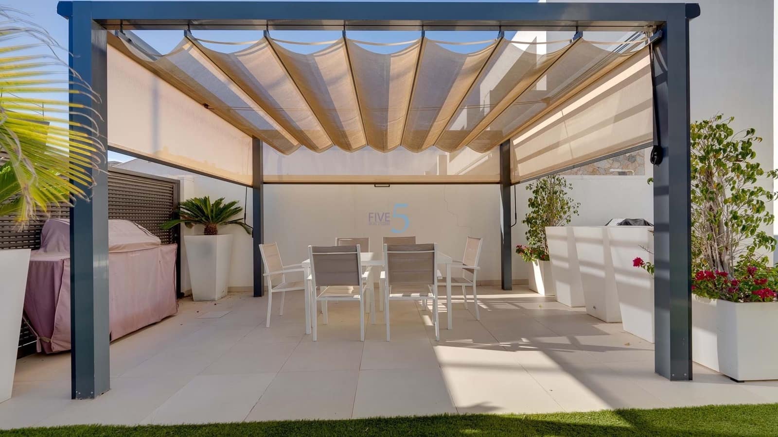3 bedroom Villa for sale in San Pedro del Pinatar with pool - € 525,000 (Ref: 8661902)