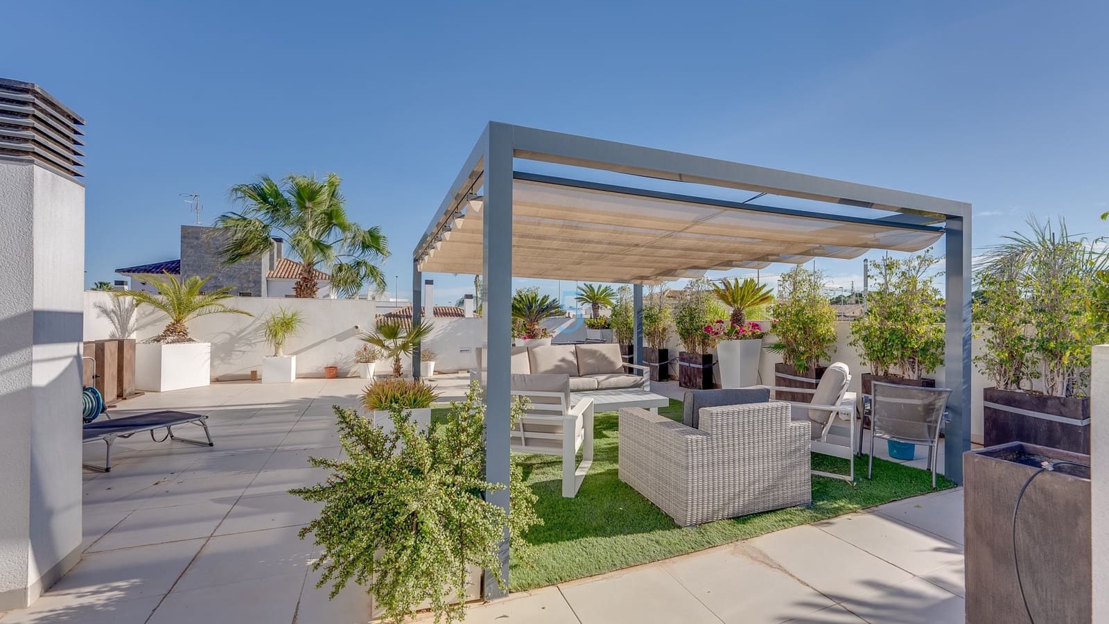 3 bedroom Villa for sale in San Pedro del Pinatar with pool - € 525,000 (Ref: 8661902)