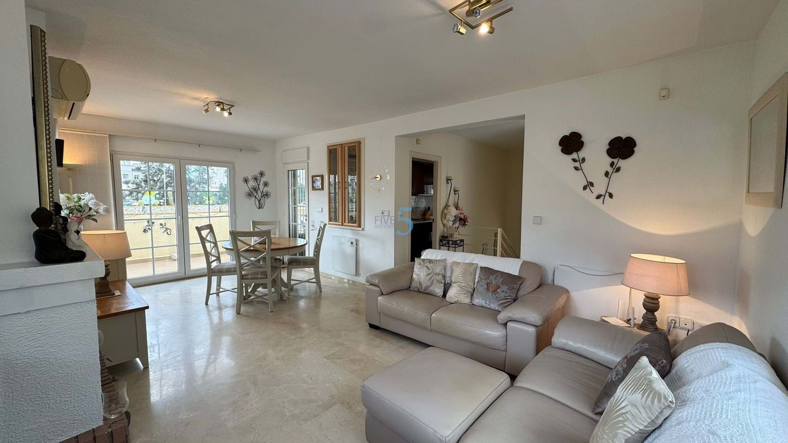 3 chambre Villa/Maison à vendre à Playa Flamenca avec piscine - 372 000 € (Ref: 8666704)