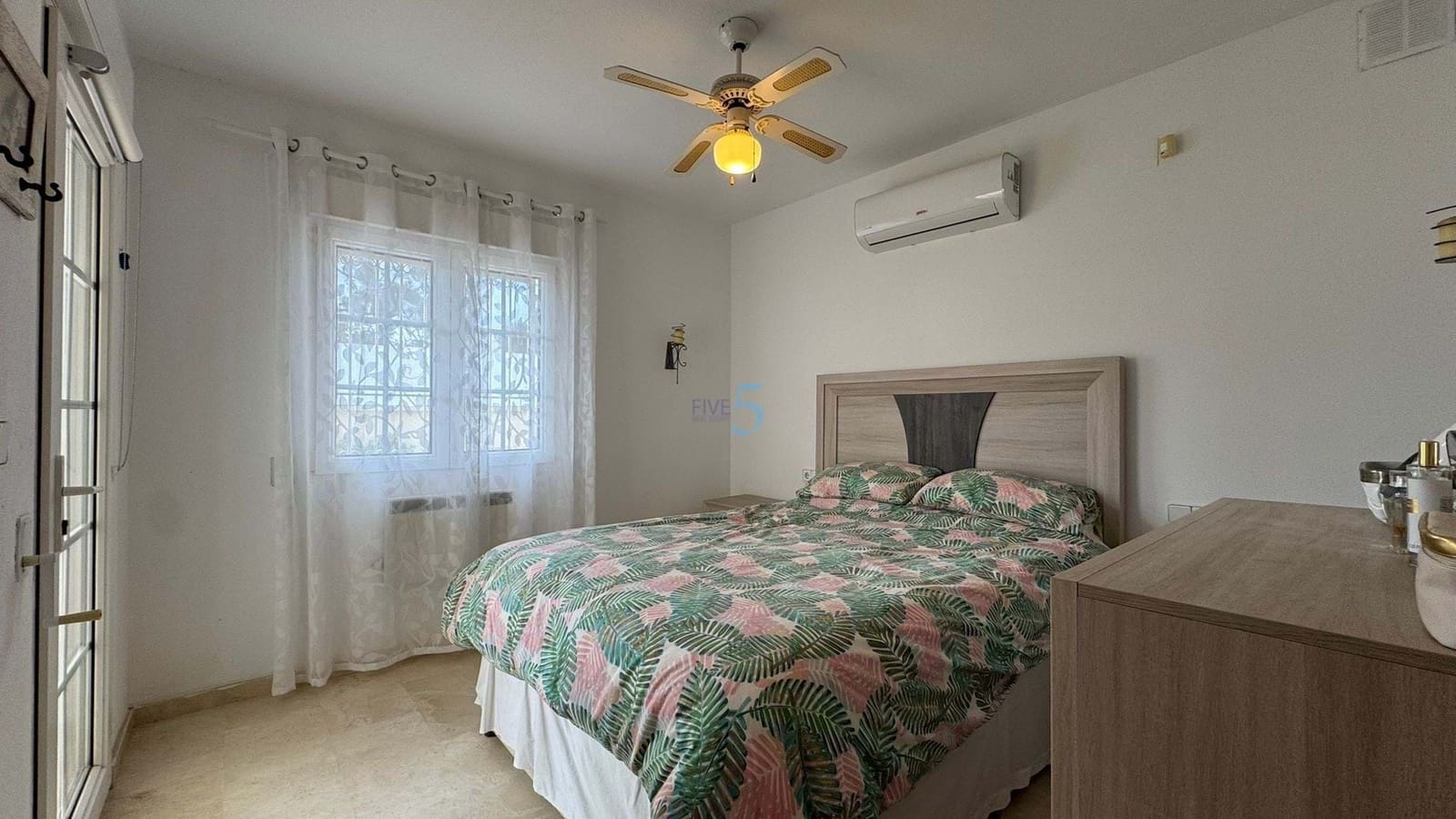 3 chambre Villa/Maison à vendre à Playa Flamenca avec piscine - 372 000 € (Ref: 8666704)