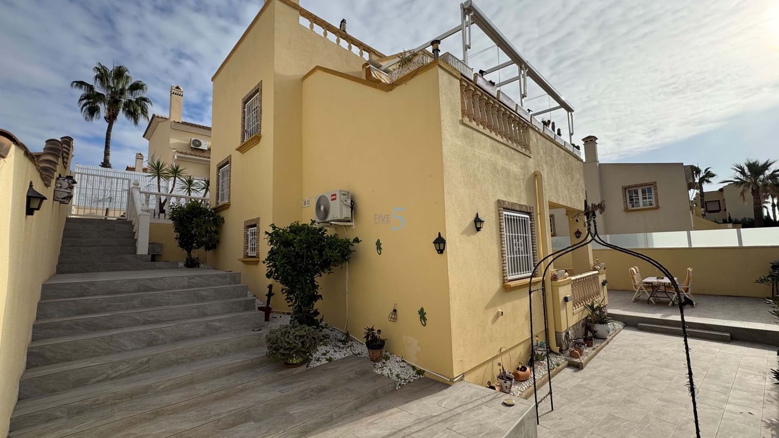 3 chambre Villa/Maison à vendre à Playa Flamenca avec piscine - 372 000 € (Ref: 8666704)