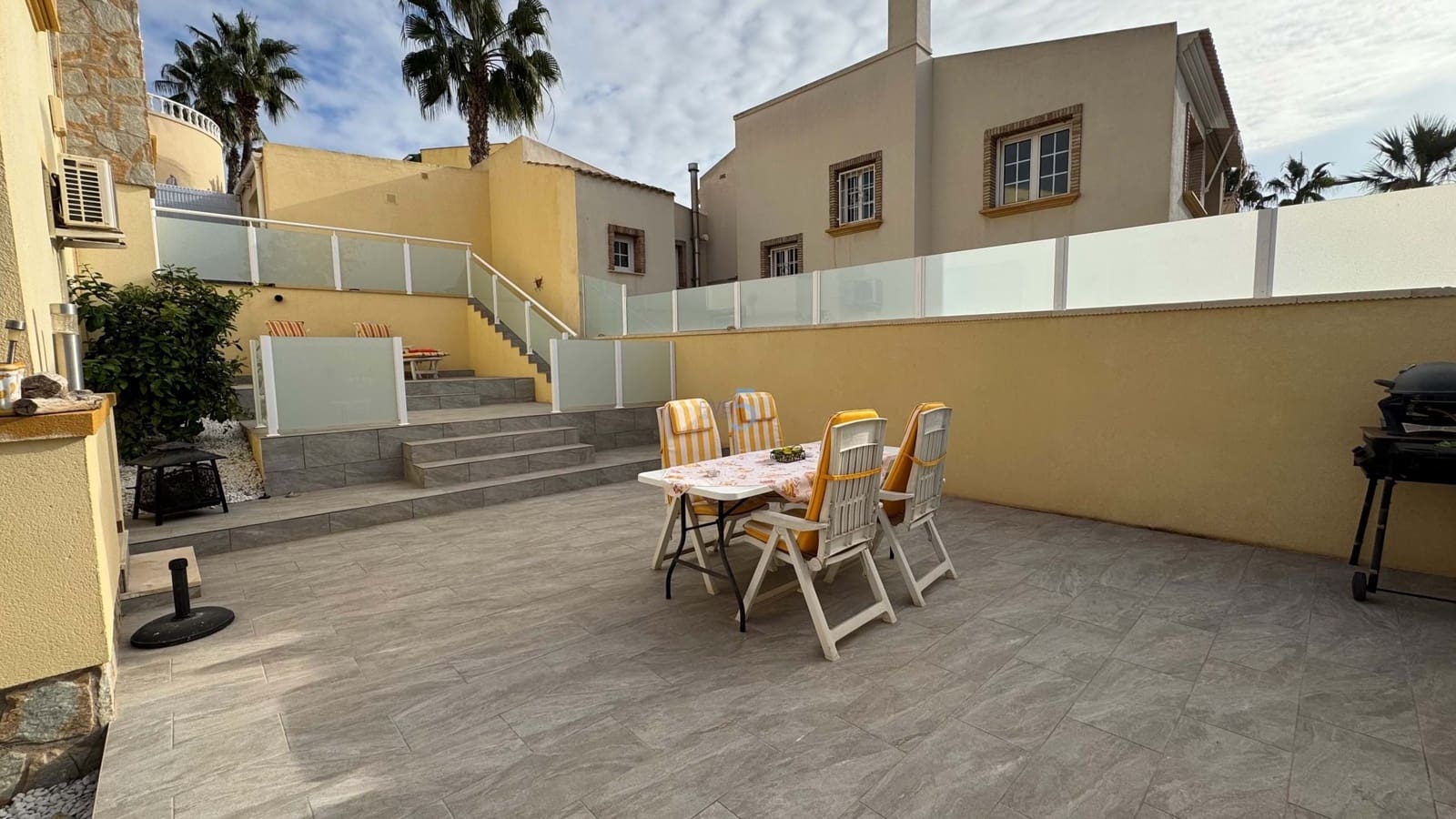 3 chambre Villa/Maison à vendre à Playa Flamenca avec piscine - 372 000 € (Ref: 8666704)