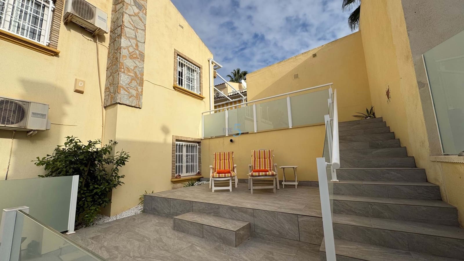 3 chambre Villa/Maison à vendre à Playa Flamenca avec piscine - 372 000 € (Ref: 8666704)