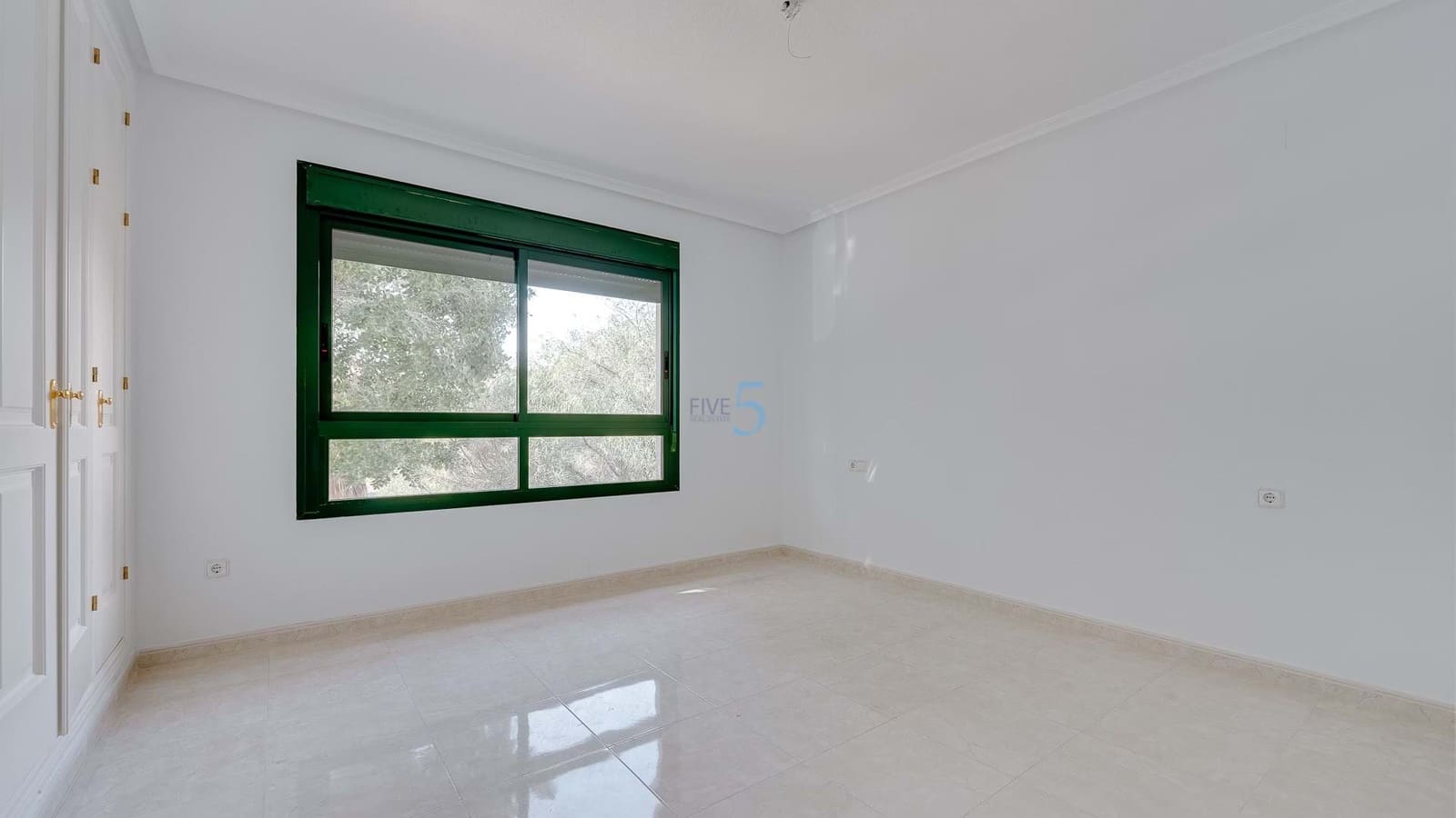 2 bedroom Apartment for sale in Campoamor with pool - € 219,400 (Ref: 8678613)