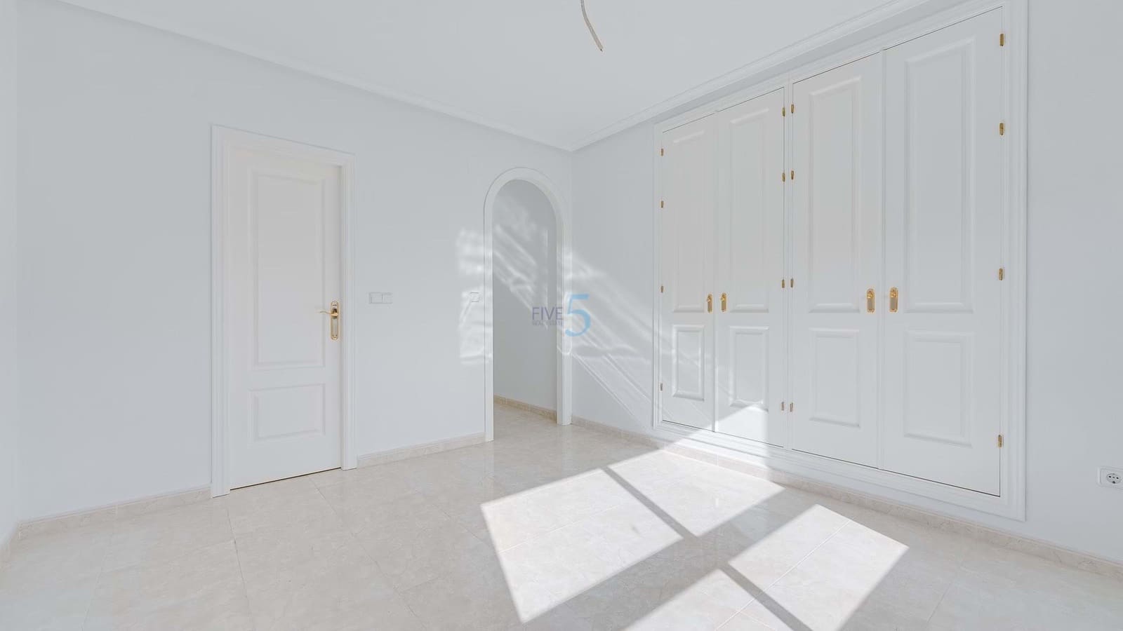 2 bedroom Apartment for sale in Campoamor with pool - € 219,400 (Ref: 8678613)