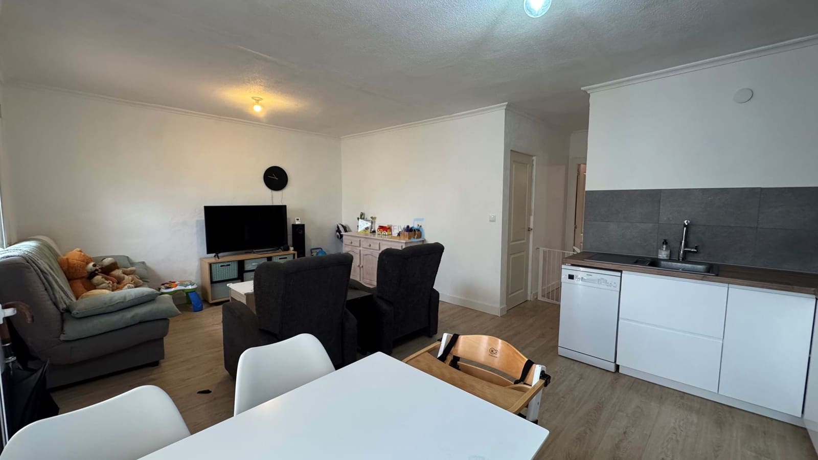 2 quarto Bungalow para venda em Torrevieja com garagem - 135 000 € (Ref: 8679225)