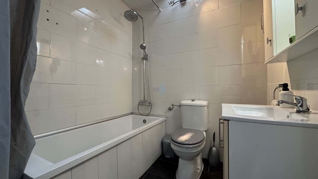 2 quarto Bungalow para venda em Torrevieja com garagem - 135 000 € (Ref: 8679225)